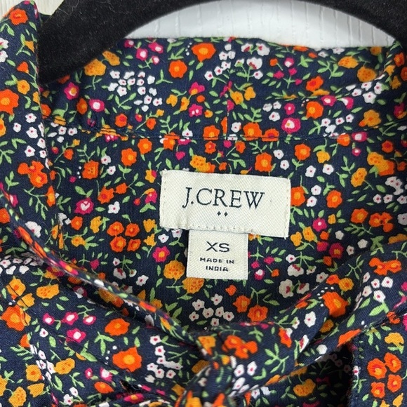 J. Crew navy floral bow tie-neck top sz xs - Picture 4 of 8